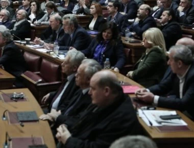 «Σφαγή» στον ΣΥΡΙΖΑ για μια θέση στη Βουλή - Ποια τρανταχτά ονόματα κινδυνεύουν να μείνουν εκτός